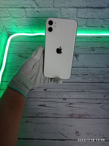 iPhone 11 (64GB) White 1907918281